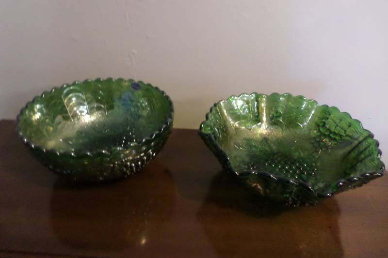 2 Green Carnival Grape Glass Bowls-8 12 Diameter, 10 Diameter