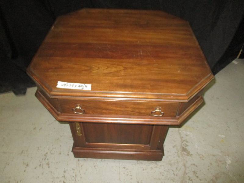 End table with storage