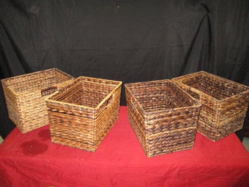 4 baskets