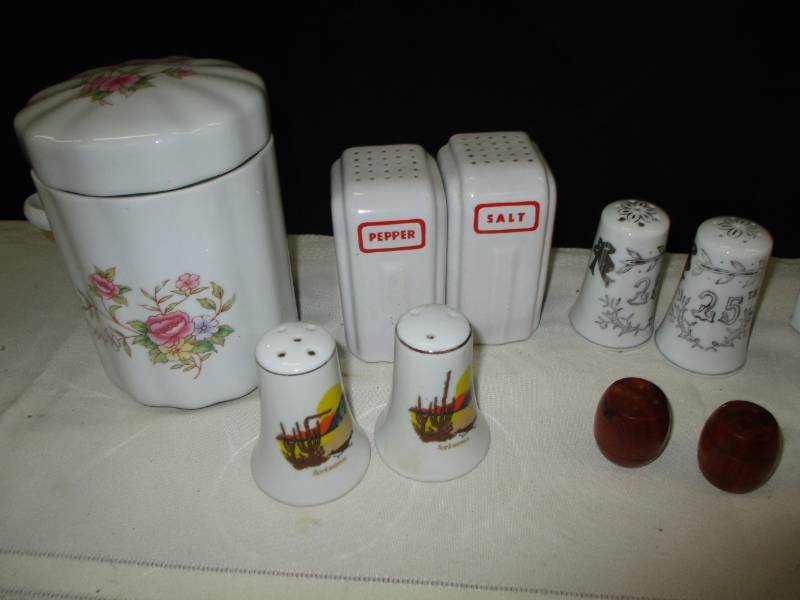 Salt and pepper shakers and tea keeper