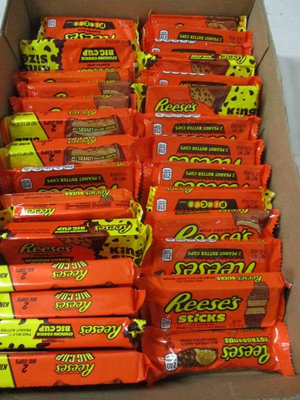 30 ct Box full of Reeses Candy Bars
