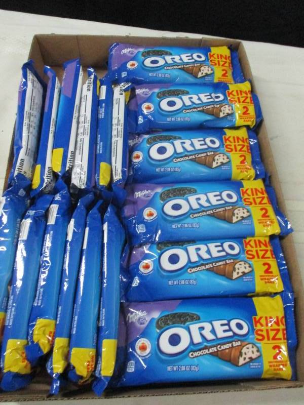 Box of Oreos
