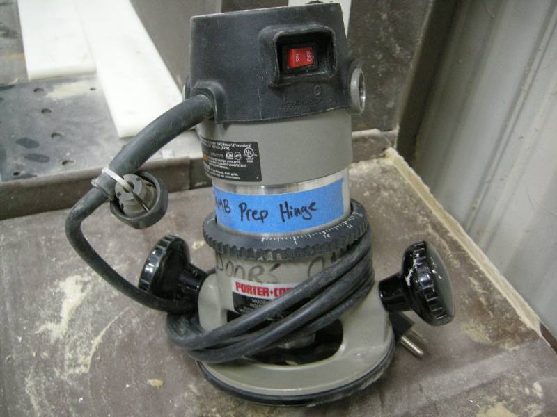 lot 27 image: Porter Cable Router - Heavy Duty