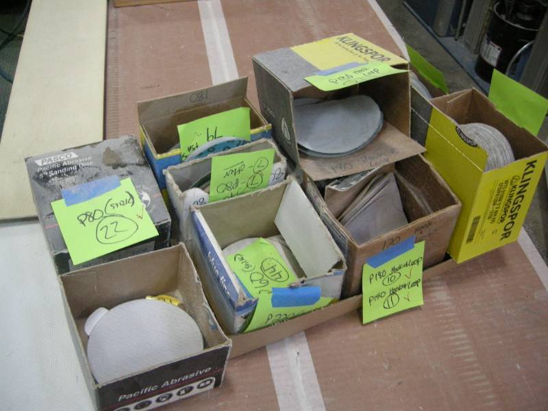 lot 82 image: Group Orbital Sand 5 Discs
