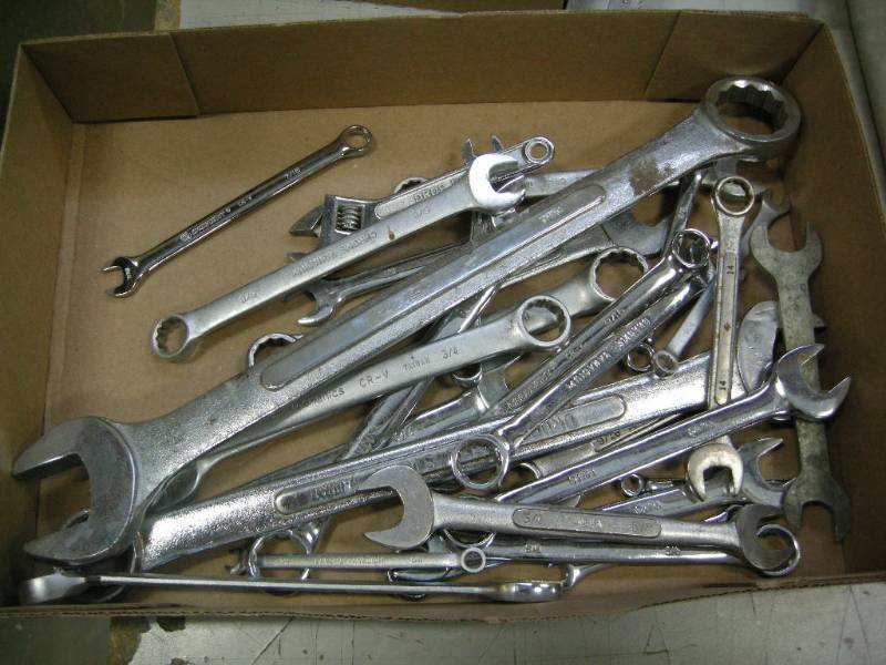 lot 83 image: Misc Wrenches