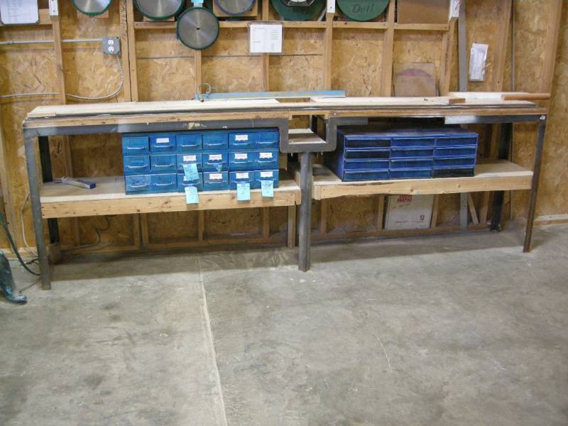 lot 109 image: Heavy Duty Workbench