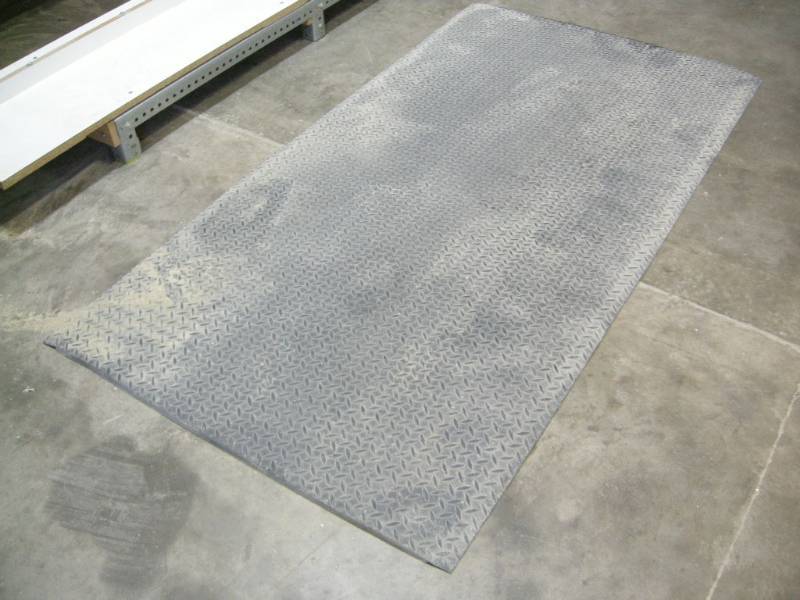 lot 114 image: Rubber Floor Mat
