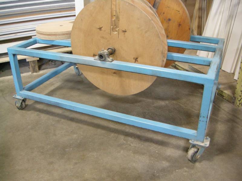 lot 126 image: Rolling Spool Cart - Heavy Duty