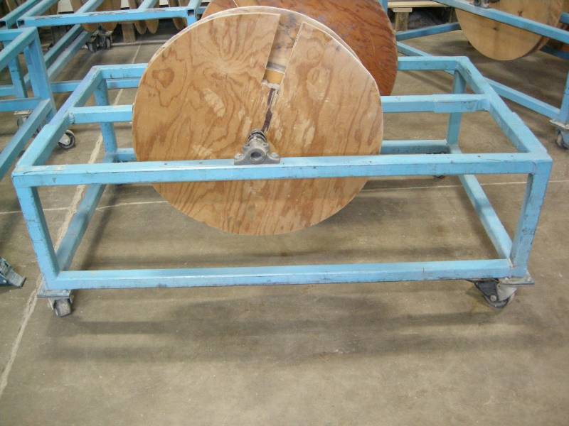lot 127 image: Rolling Spool Cart - Heavy Duty