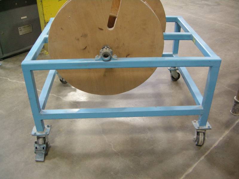 lot 130 image: Rolling Spool Cart - Heavy Duty