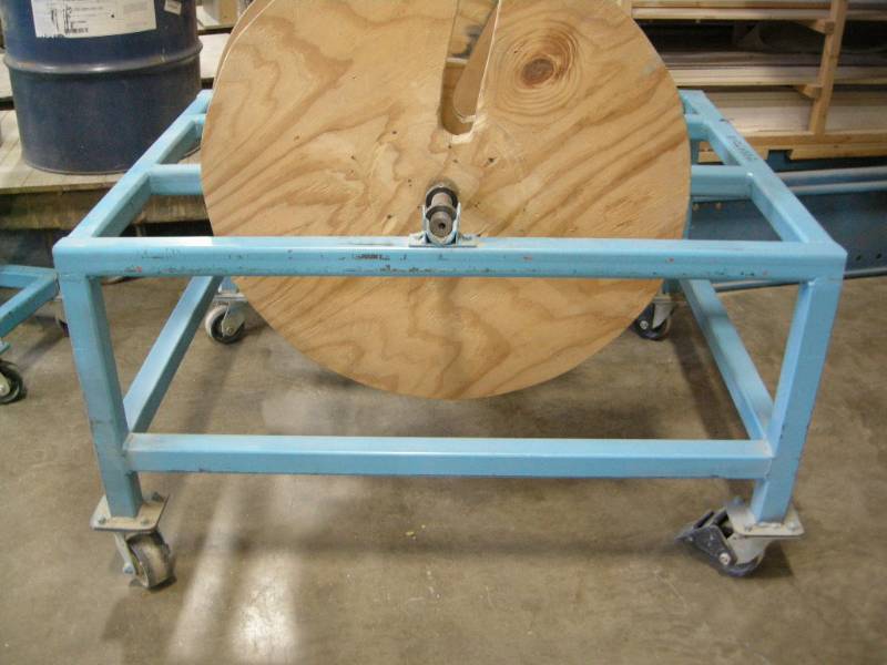 lot 131 image: Rolling Spool Cart - Heavy Duty