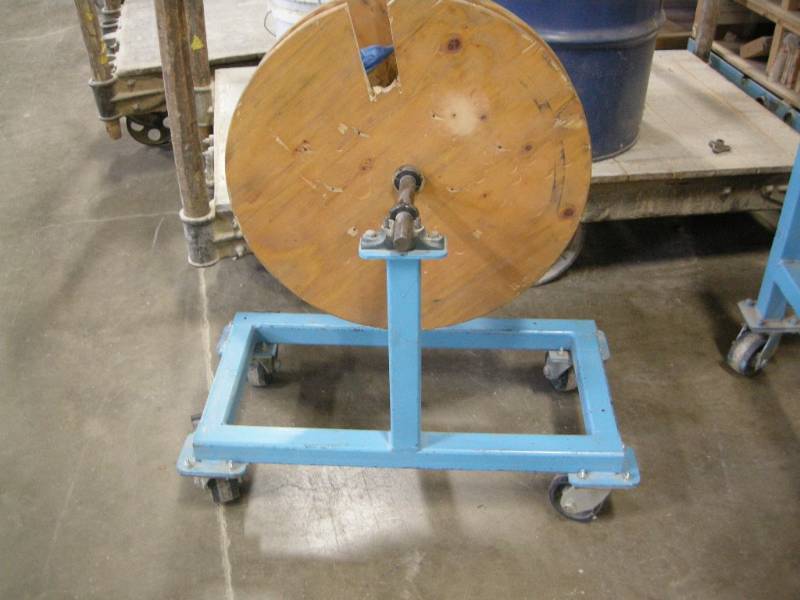 lot 132 image: Rolling Spool Cart - Heavy Duty