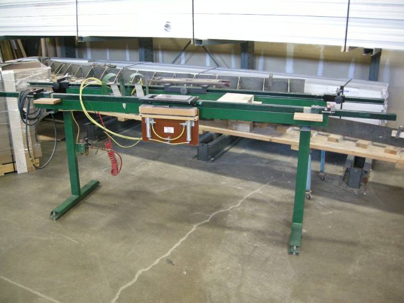 lot 159 image: Outswing Strike Router BenchStation