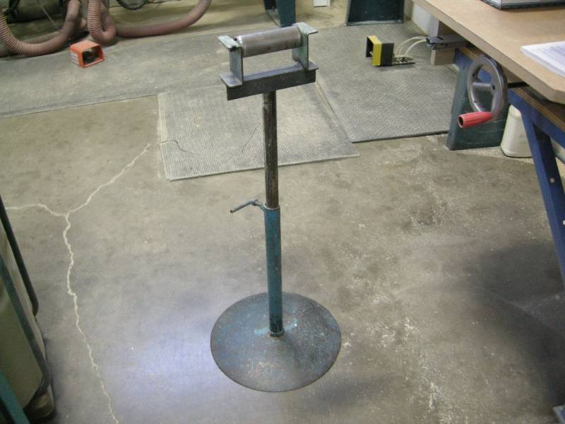 lot 155 image: Stand Adjustable Roller