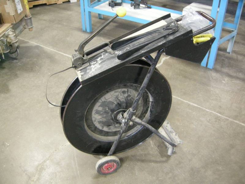 lot 166 image: Metal Banding Strapping CartStation
