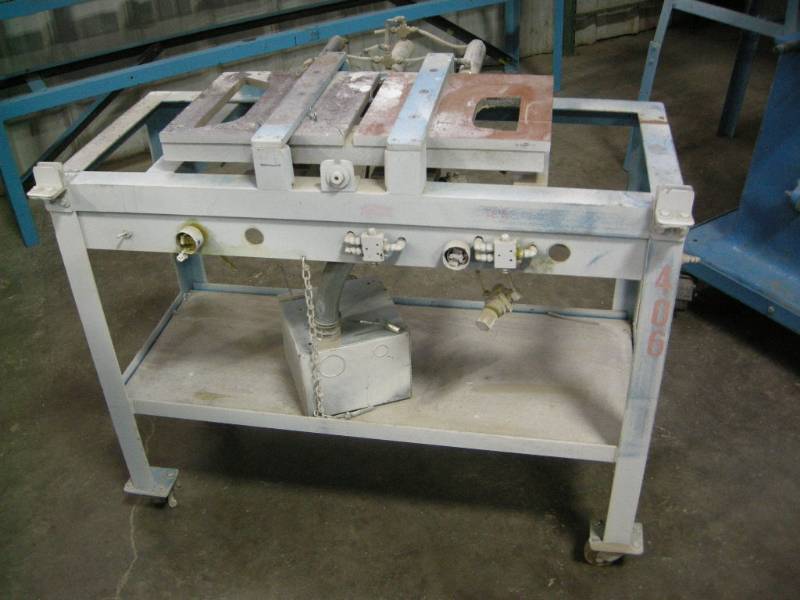 lot 181 image: Rolling Metal WorktableStation