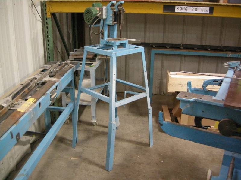 lot 182 image: Alva Allen Parts Machine