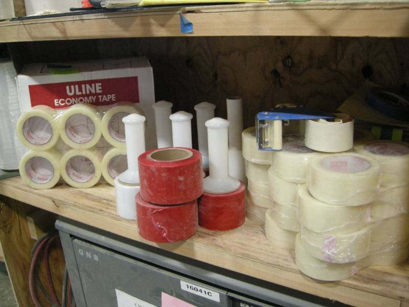 lot 243 image: PackingShipping Supplies