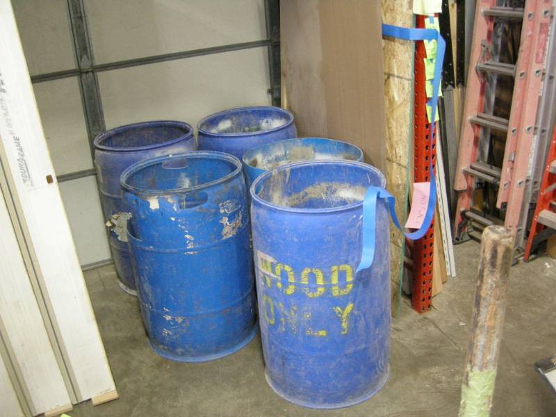 lot 200 image: Plastic Scrap Barrels