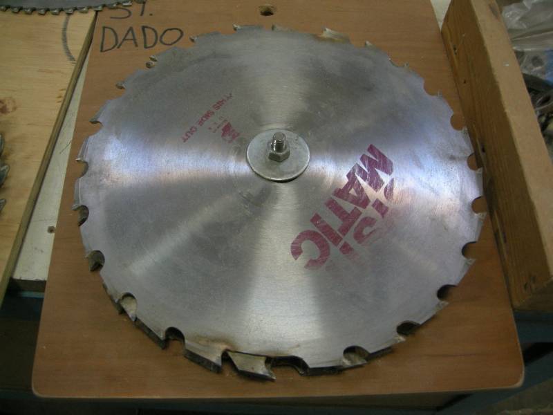 lot 220 image: Dado Blade Set