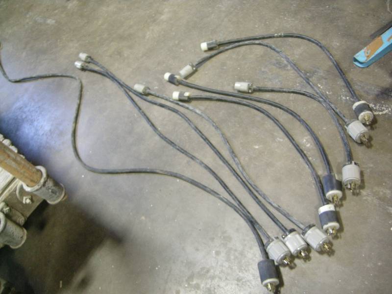lot 232 image: Heavy Duty Extension Cords