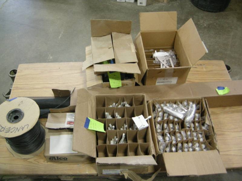 lot 262 image: New Window Hardware - Screen