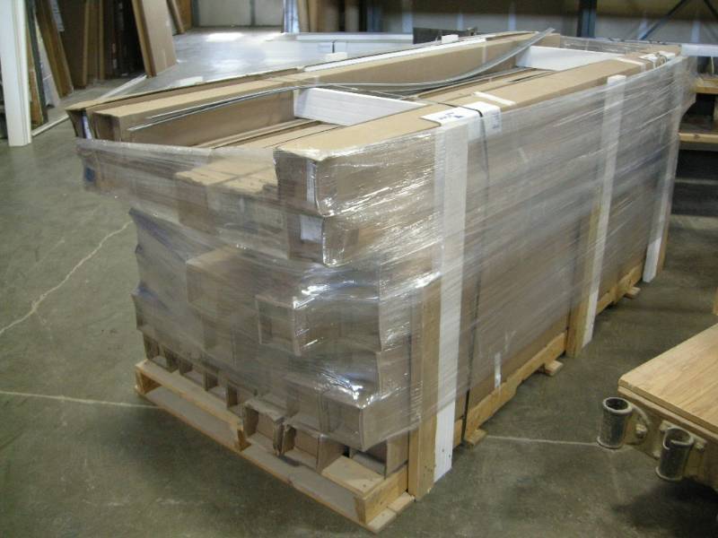 lot 272 image: Pallet Lot Vinyl Nail Fin