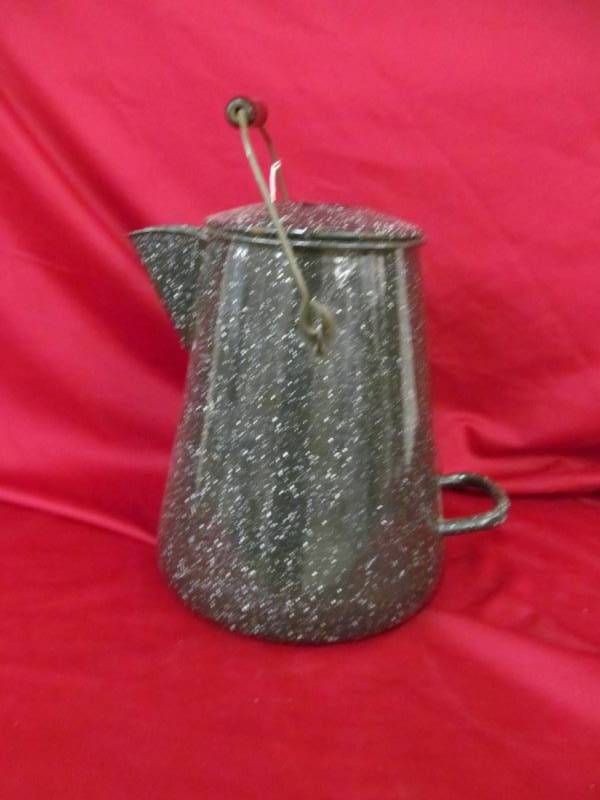 lot 35 image: Granite ware coffee pot