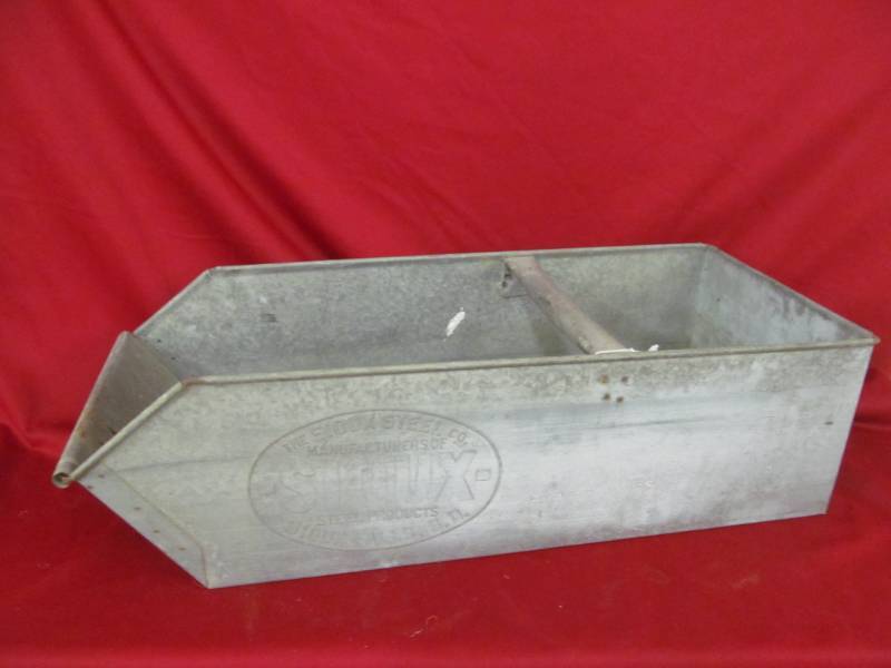 lot 40 image: Sioux steel Co. drawer