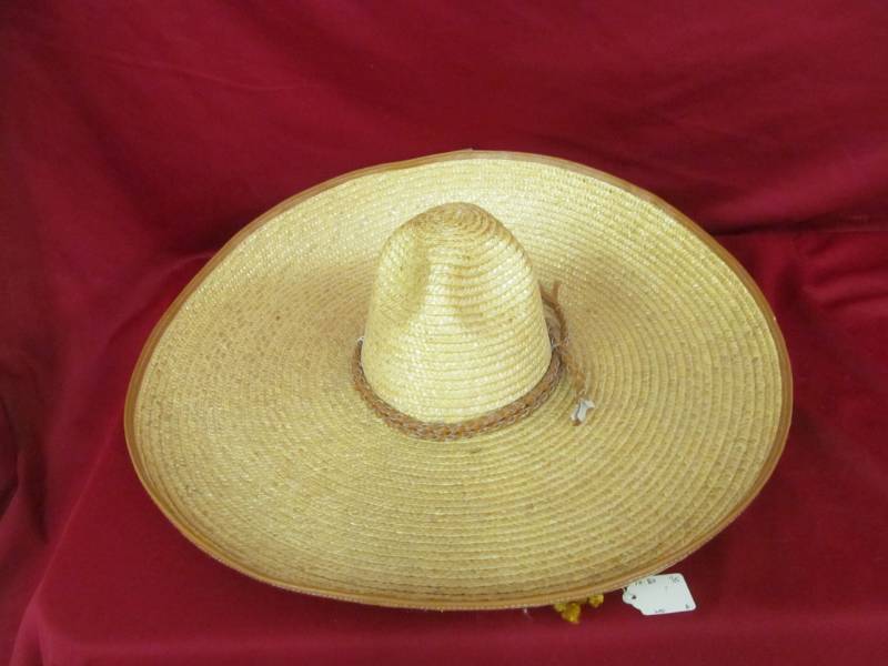 lot 73 image: sombrero