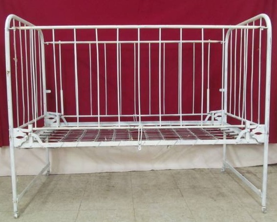 lot 91 image: vintage metal crib frame