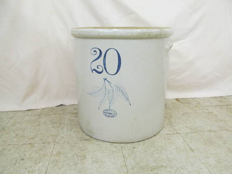 lot 107 image: vintage crock