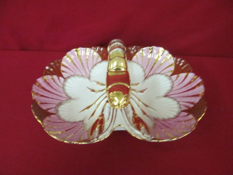 lot 112 image: vintage lobster plate