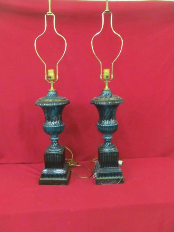 lot 128 image: vintage glass lamp