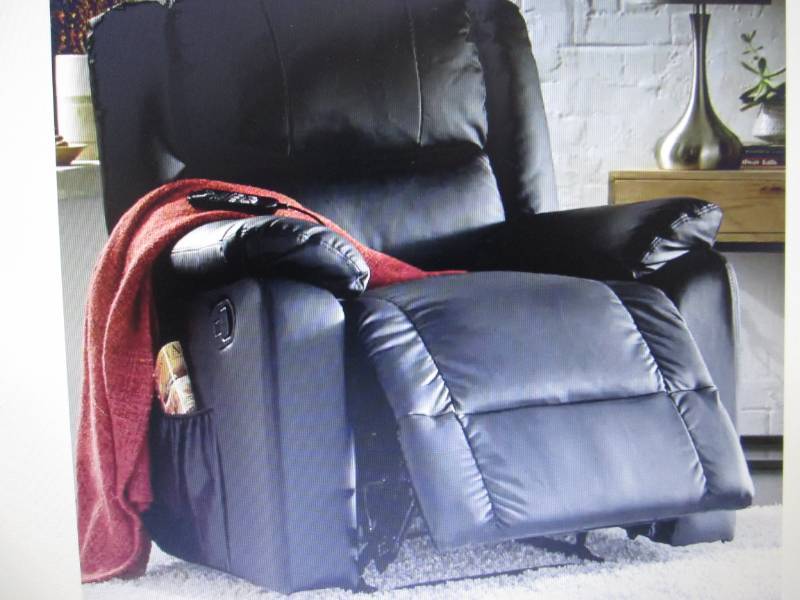 lot 5 image: Massage Recliner open box, untested...