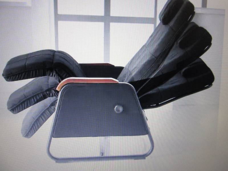 lot 56 image: Zero Gravity Chair open box, untest...