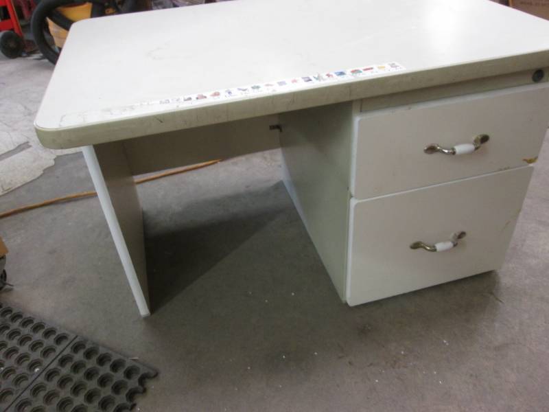 lot 69 image: Child Desk ...