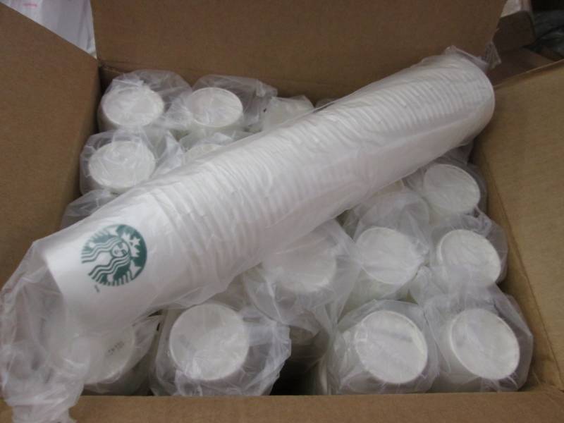 lot 78 image: Case of Solo Hot Drink Cups 1000 ct...
