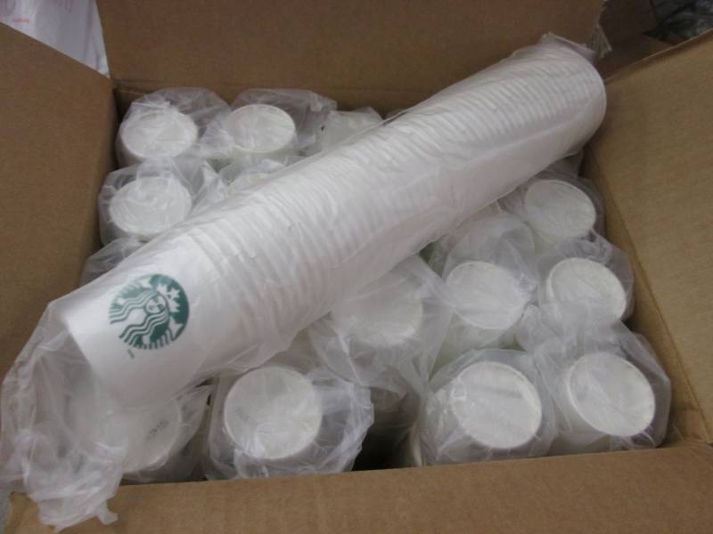 lot 79 image: Case of Solo Hot Drink Cups 1000 ct...
