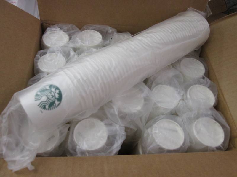 lot 80 image: Case of Solo Hot Drink Cups 1000 ct...