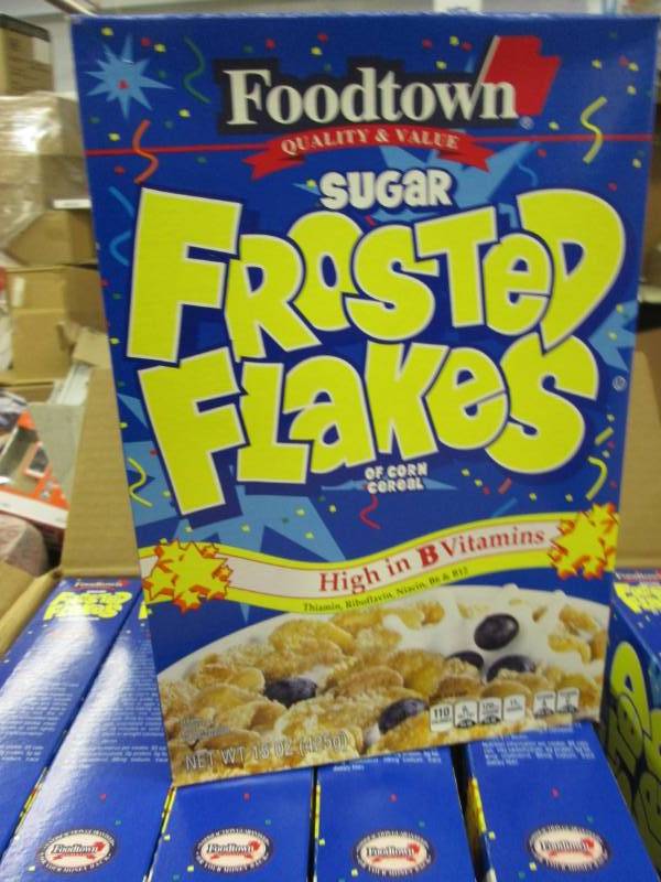 lot 143 image: Case of 14- 15 oz Boxes Foodtown Su...