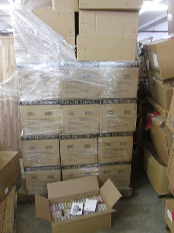 lot 179 image: Pallet of Assorted Fitness Bands...