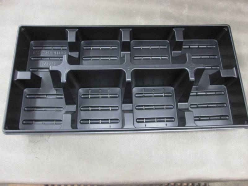 lot 192 image: Case of 50- 8 Place Green House Tra...
