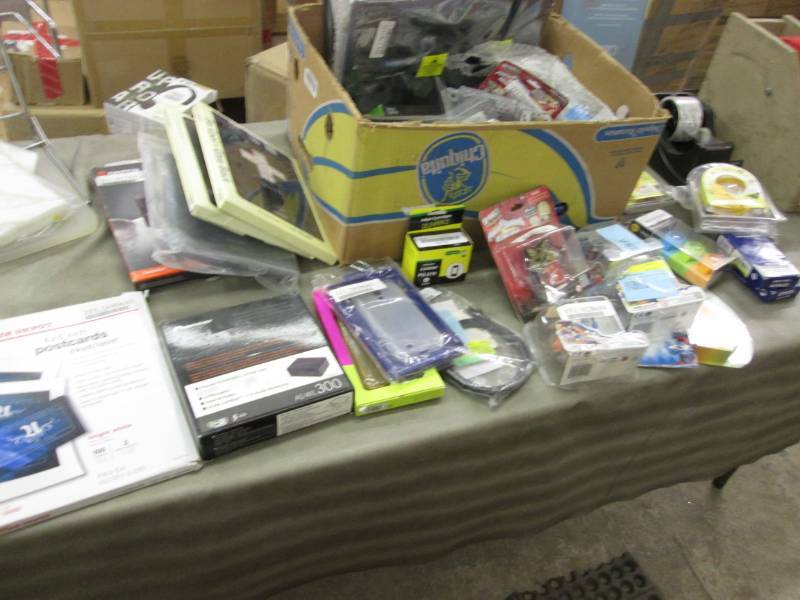 lot 236 image: Assorted Lot  Cables, Covers, Back...