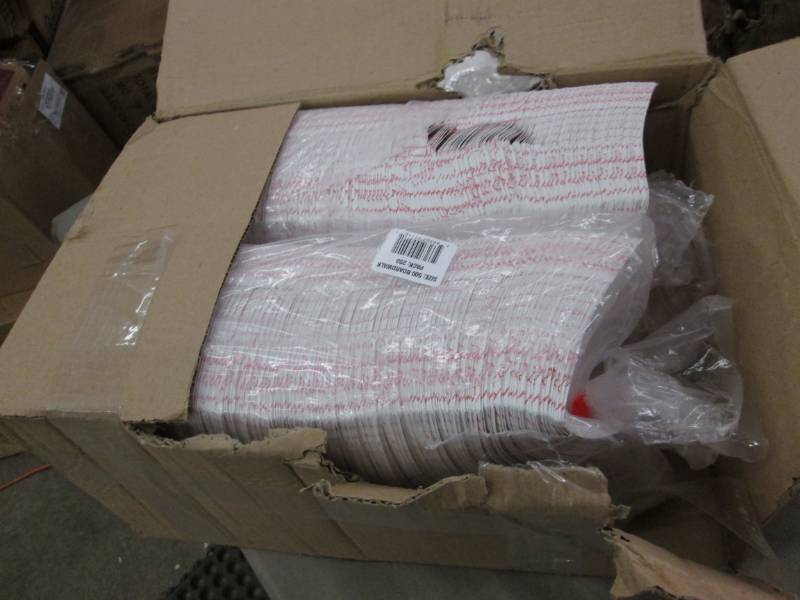 lot 280 image: Damaged 5 lb Paper Food Trays...