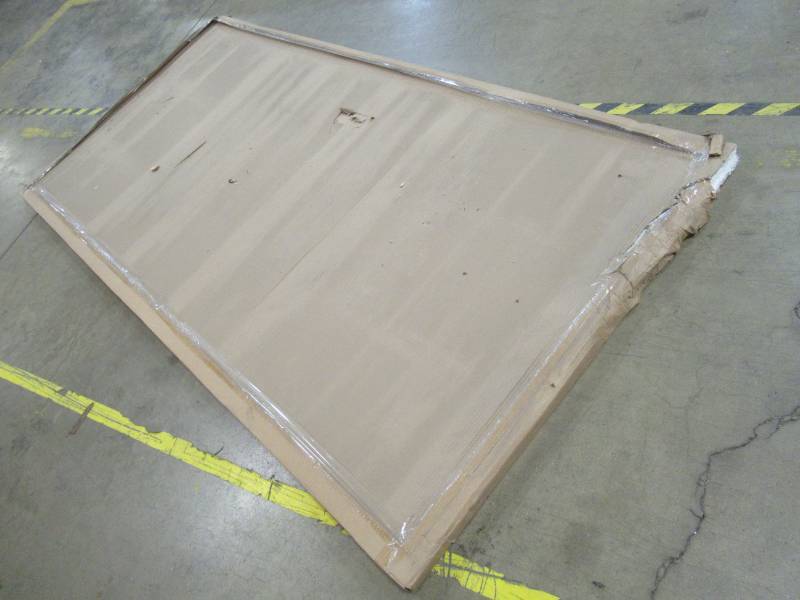 lot 19 image: Plaskolite 48 x 96 White Plastic Corrugated Sheet - 10 pack, 1TW9648C