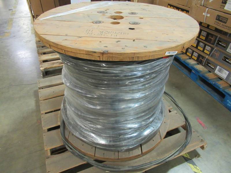lot 32 image: Spool of General Cable, Stabiloy Brand Type MC Cable with PVC Jacket. 125AMP