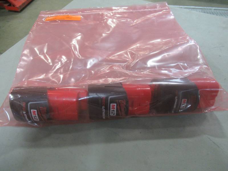 lot 86 image: 3 Milwaukee M12 12-Volt Lithium-Ion Batteries, 48-11-2401