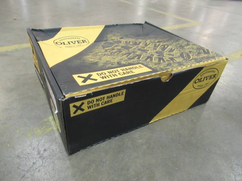 lot 127 image: Oliver by Honeywell 150MM Size 7 Mens BLACK LACE UP BOOT, 55-345 - New in Box.