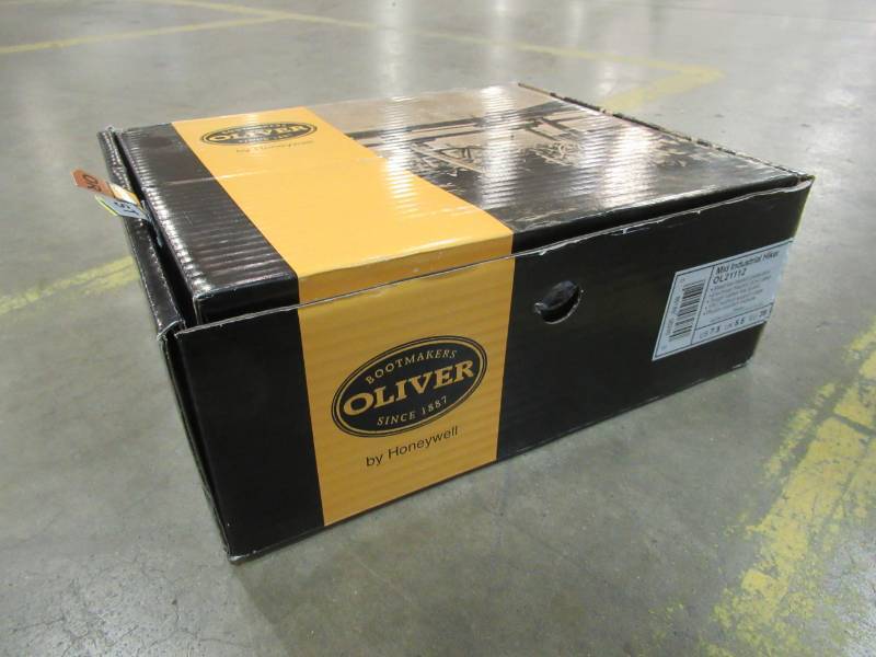 lot 128 image: Oliver by Honeywell 5 Leather & Mesh Size 7.5 Womens Steel Toe Sneakers, Black & Blue OL21112 - New in Box